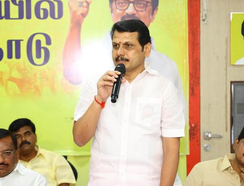  கரூர் கலைஞர் அறிவாலயத்தில், மாண்புமிகு V.செந்தில்பாலாஜி அவர்கள் தலைமையில் கரூர் மாவட்ட செயல்வீரர்கள் கூட்டம்: கிழக்கு, மேற்கு மாவட்டங்களாக பிரித்தமைக்கு நன்றி – முக்கிய தீர்மானங்கள் நிறைவேற்றம்